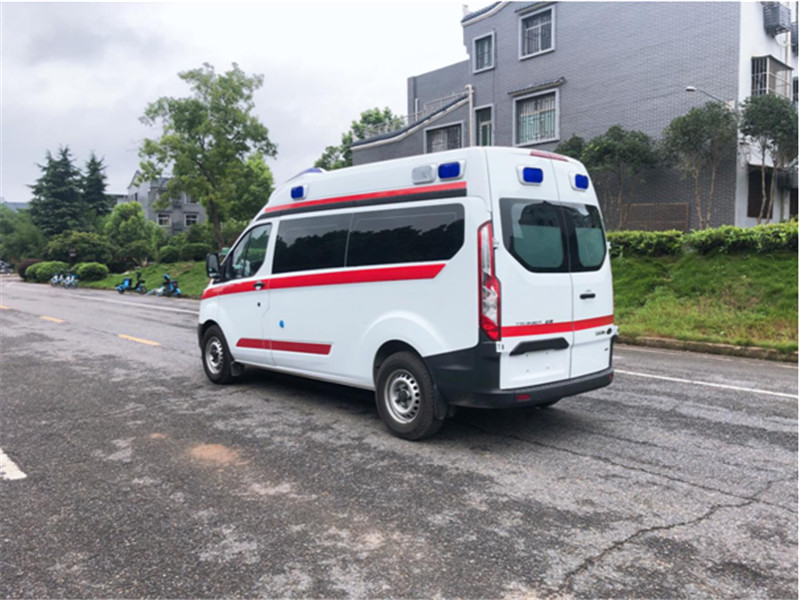 福特V362中轴中顶监护型救护车ABS内饰 福特V362中轴中顶监护型救护车ABS内饰